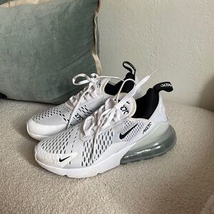 Women’s Nike Air Max 270